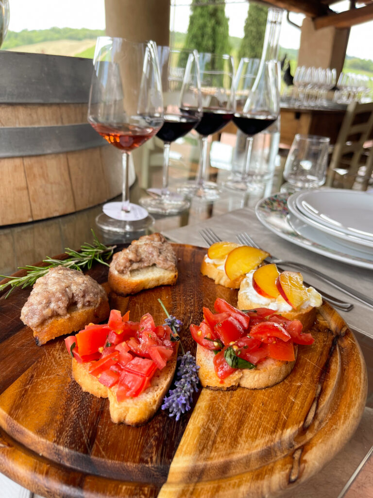 The best wine tastings & authentic dining in Chianti, Italy – Querceto di Castellina