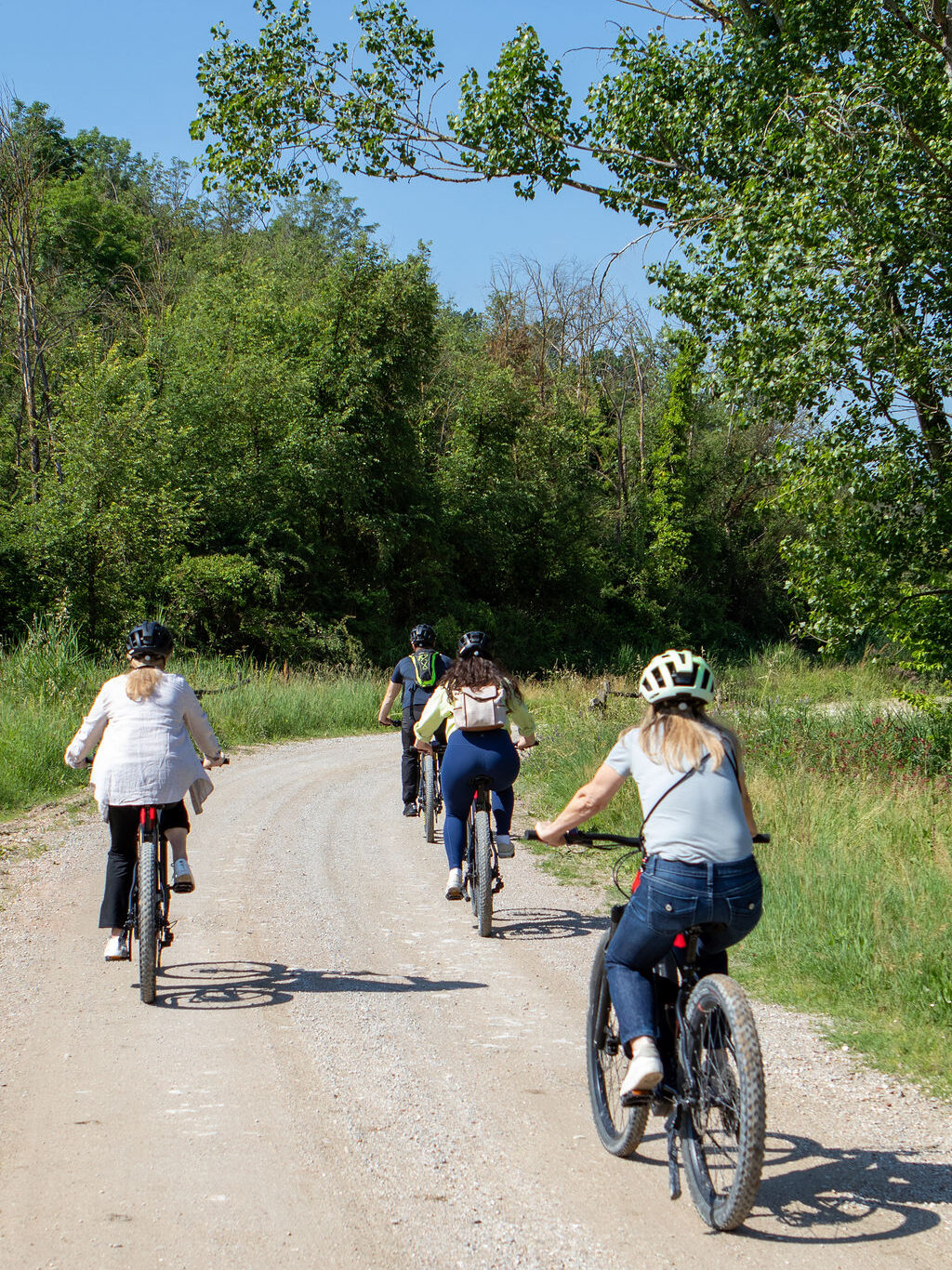 Where you need to stay in Le Marche Italy • Tenuta Santi Giacomo e Filippo, e-bike experience